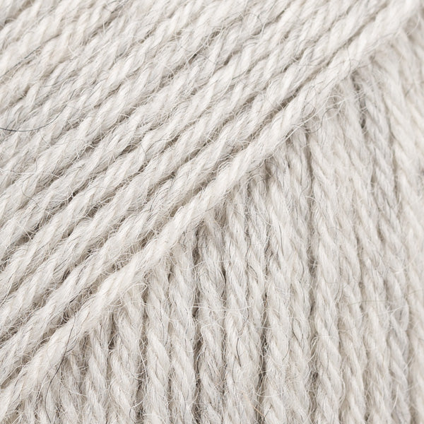 DROPS NORD  Yarn DZIJA krāsa NORD  03 pearl grey dziju veikals dzijas.com