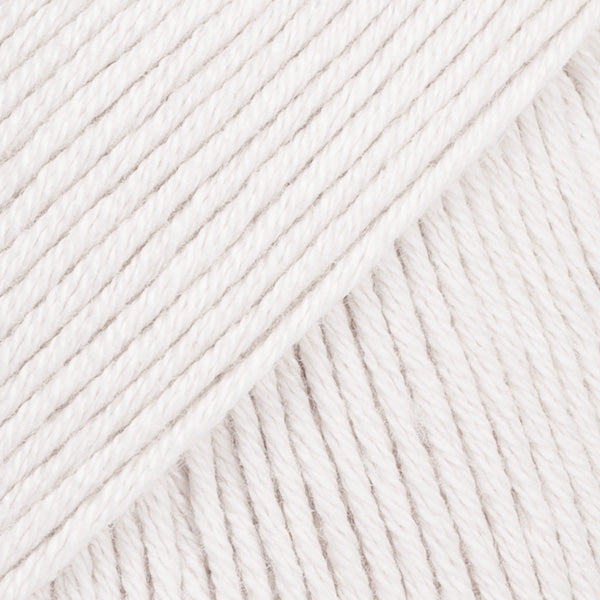 DROPS SAFRAN  Yarn DZIJA krāsa SAFRAN   72 chalk dziju veikals dzijas.com